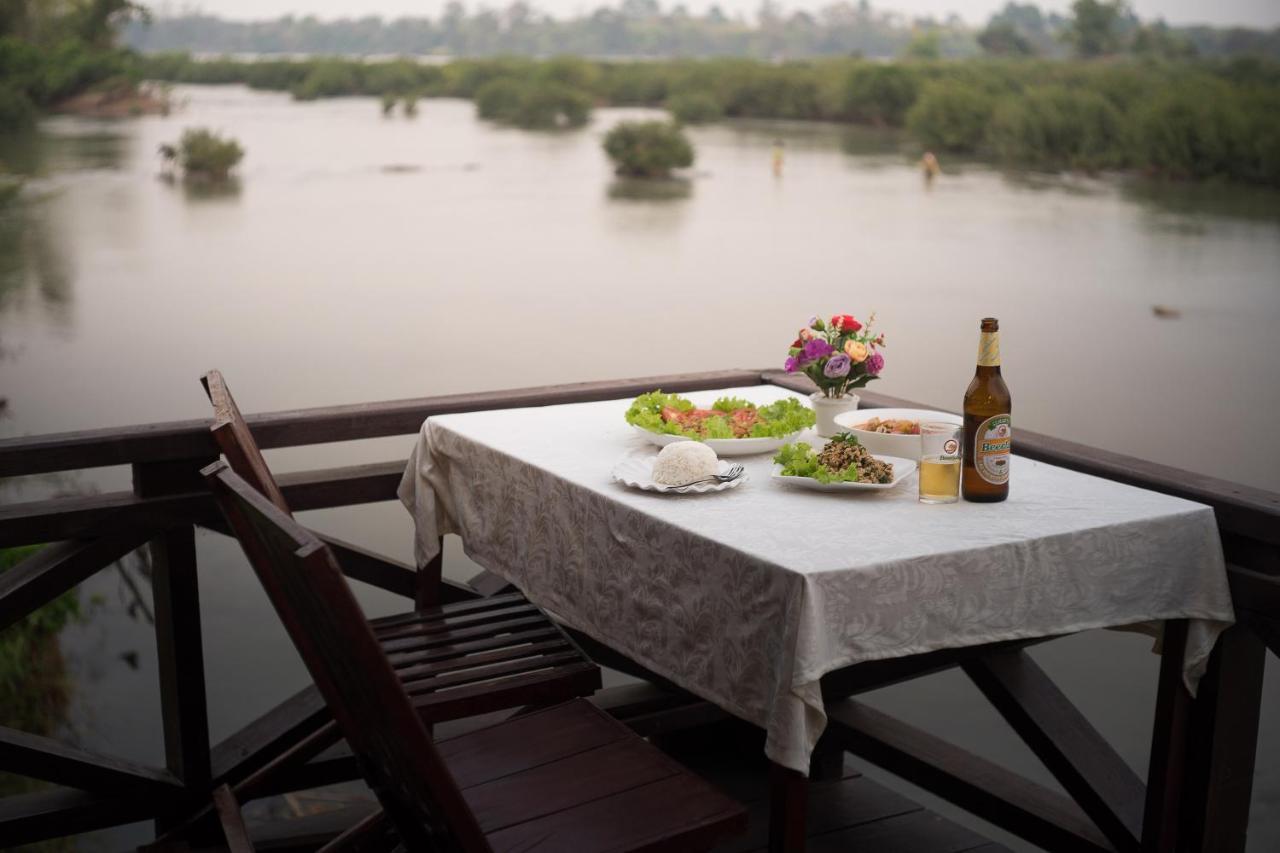 Chanhthida Guesthouse And The River Front Restaurant Ban Khon Exterior foto