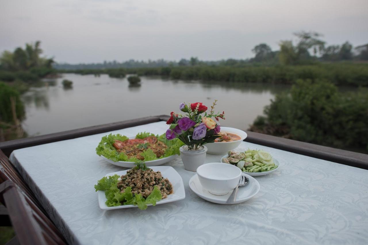 Chanhthida Guesthouse And The River Front Restaurant Ban Khon Exterior foto